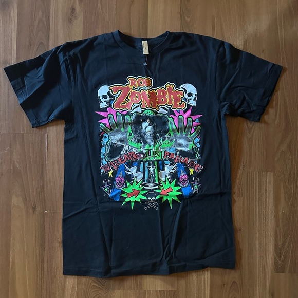 🆕 NWT Rob Zombie Freaks On Parade T-Shirt size medium Hot Topic 🎸 - Picture 2 of 7